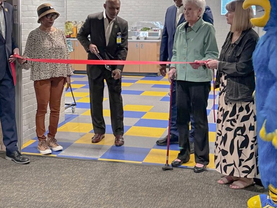 New Jayhawk Cafe Opens