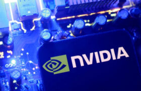 Global AI stocks fall as industry chiefs call for slowing development
