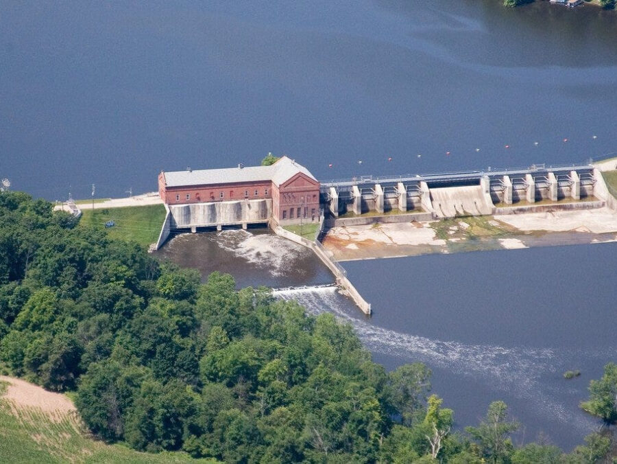 Residents near Consumers dams support their sale to save lakes, ponds