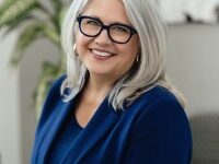 Jeanette Hoyer Named 2026 Lakeshore ATHENA Award Recipient